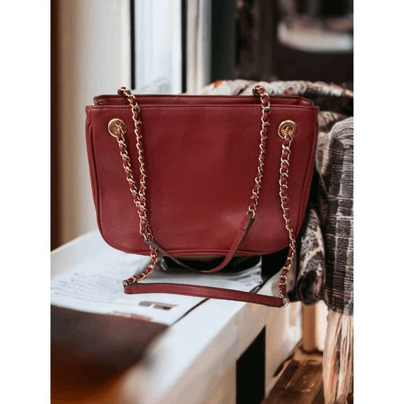 I.N.C | Leather Crimson Red & Gold Chain Shoulder Purse EUC - Picture 3 of 6